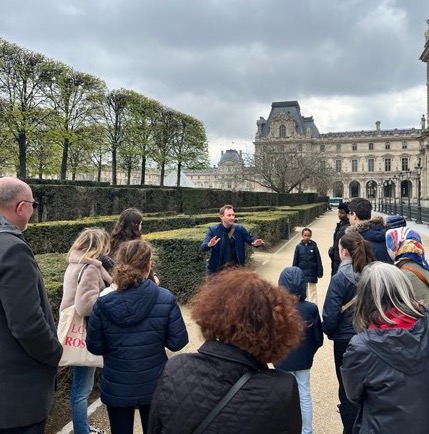 murder-party-louvre-entreprise