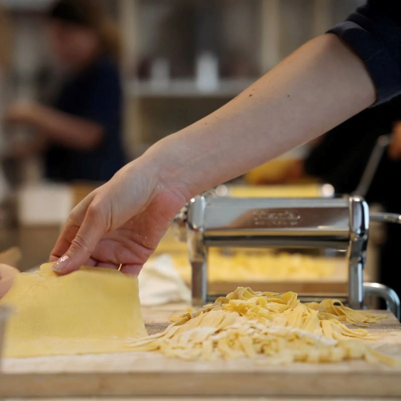 Atelier cuisine italienne couple Paris